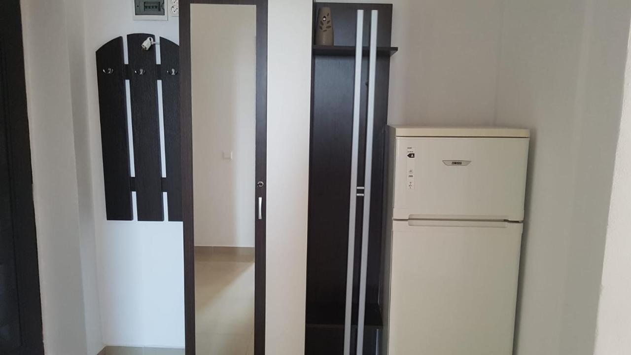 Apartament Teo Caransebes Exterior photo